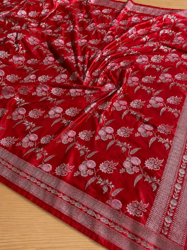 Tanaavya_Mina_Mashru_Katan_Silk_Saree_Dark_Red