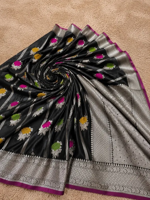 Tanaavya_Mina_Mashru_Katan_Silk_Saree_Bottle_Green