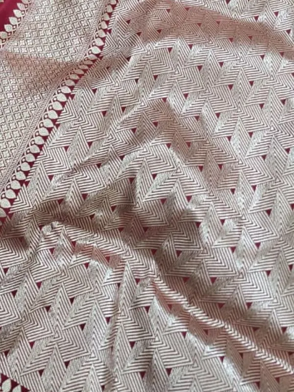 Tanaavya_Mina_Mashru_Katan_Silk_Saree_Brick_Red