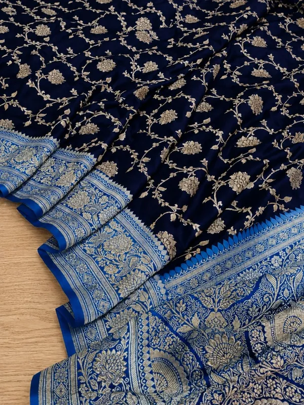 Roop_Vaibhav_Mashru_Katan_Silk_Saree_Navy_Blue