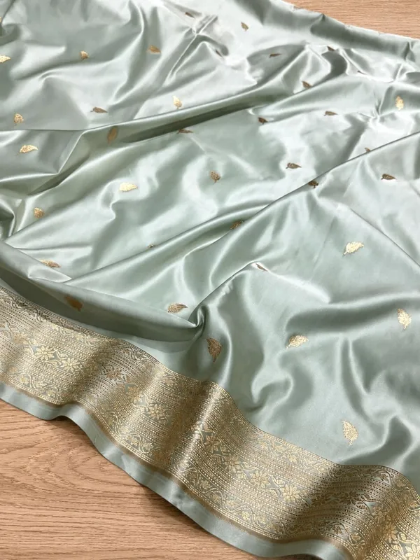 Roop_Vaibhav_Mashru_Katan_Silk_Saree_Gray