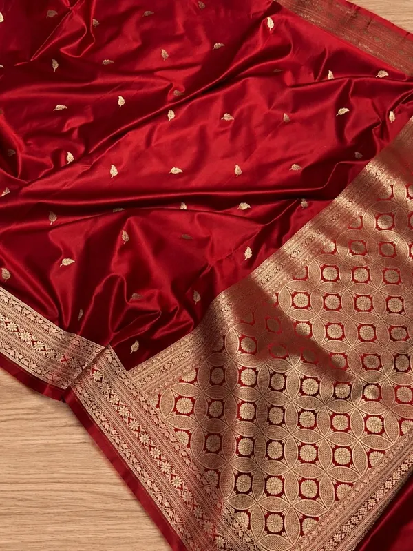 Roop_Vaibhav_Mashru_Katan_Silk_Saree_Blood_Red