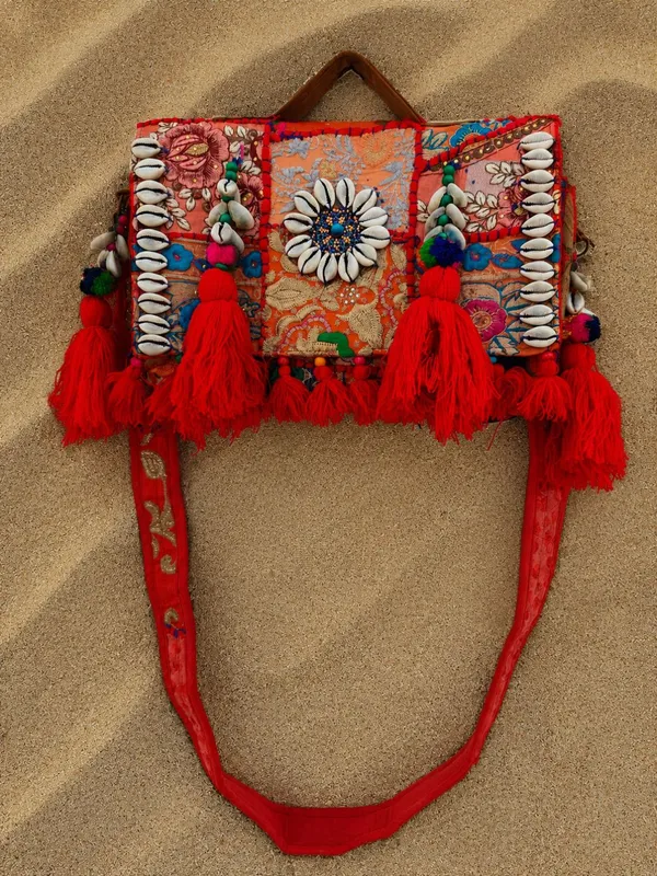 Khamma_Ghani_Kambadiya_Sling_Bags_Red
