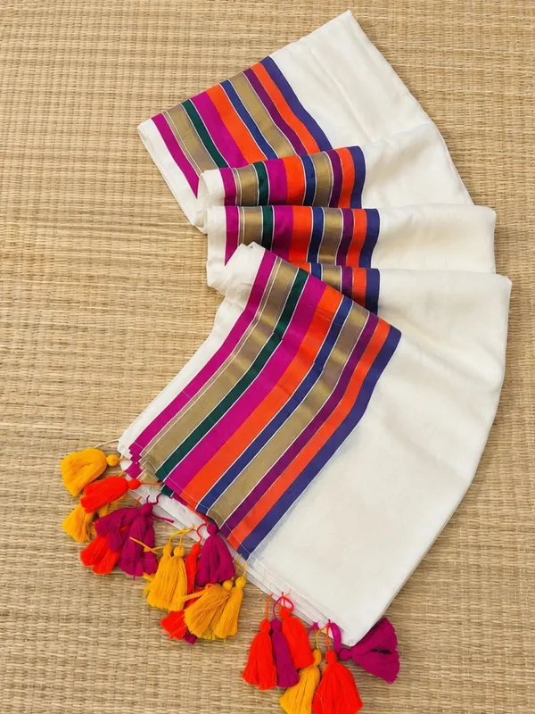 Charita_Pure_Handloom_Mul_Cotton_Saree_Off_White