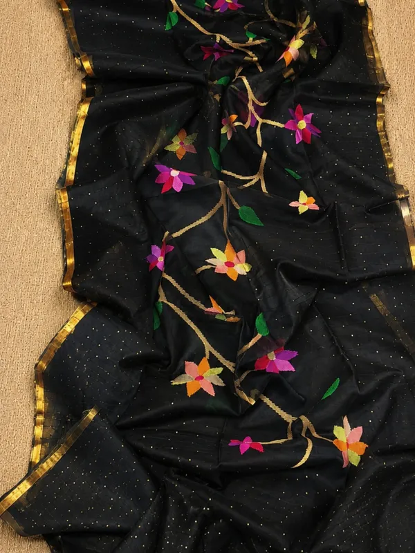 Kusum_Pure_Muslin_Jamdani_Sequin_Saree_Black