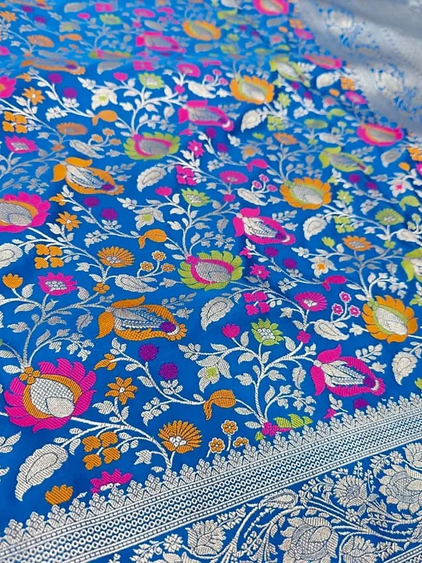 Vaidehi_Royal_Blue_Mashru_Jaal_Silk_Saree