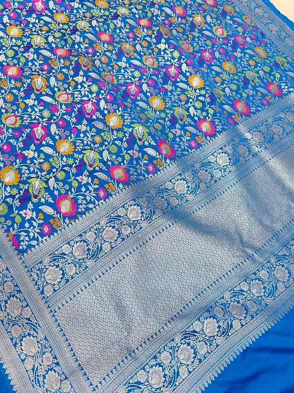 Vaidehi_Royal_Blue_Mashru_Jaal_Silk_Saree