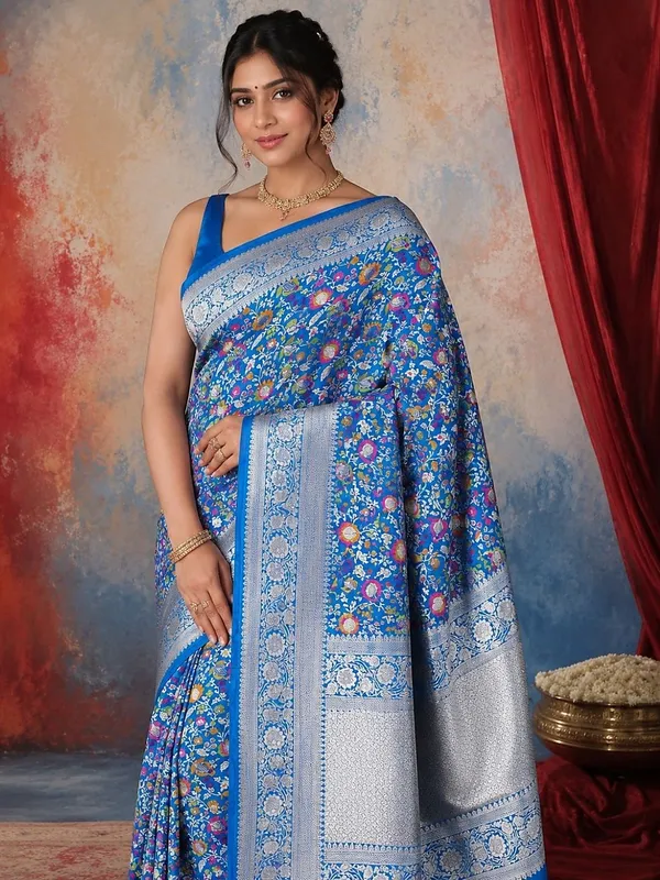 Vaidehi_Royal_Blue_Mashru_Jaal_Silk_Saree