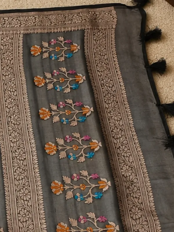 Tarini_Jamdani_Kora_Banarasi_Silk_Saree_Charcoal_Gray