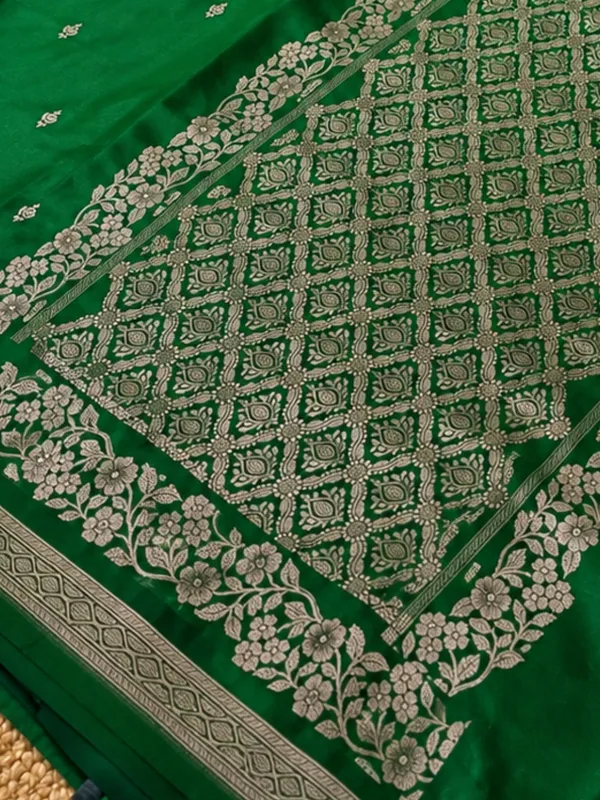 Indrani_Forest_Weave_Mashru_Silk_Saree_Emerald_Green