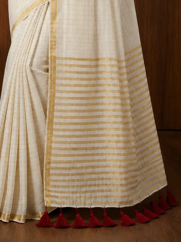 Nandita_Pure_Mul_Cotton_Sequin_Embroidery_Saree_Ivory_White