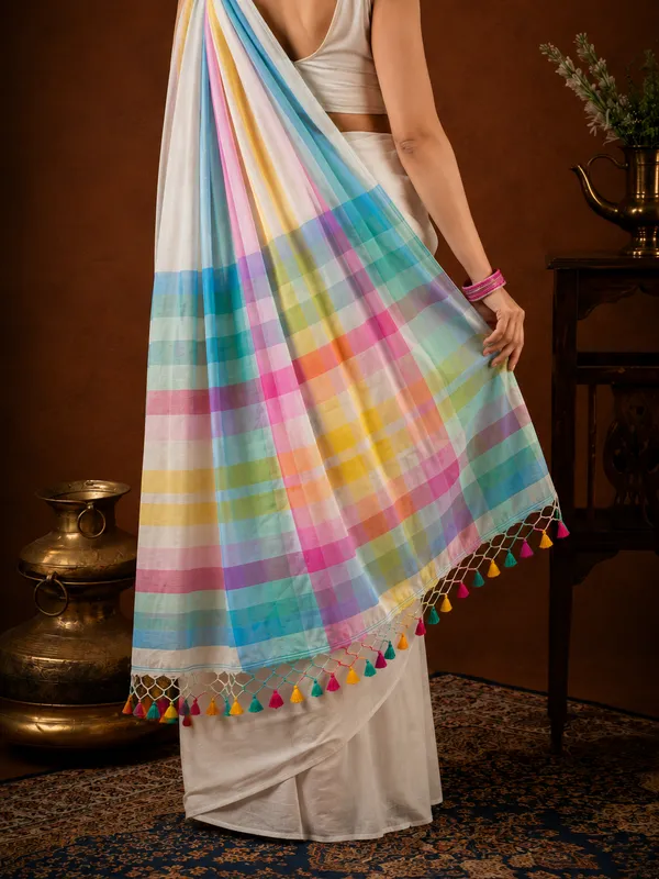 Niharika_Pure_Handloom_Gentle_Mul_Cotton_Saree