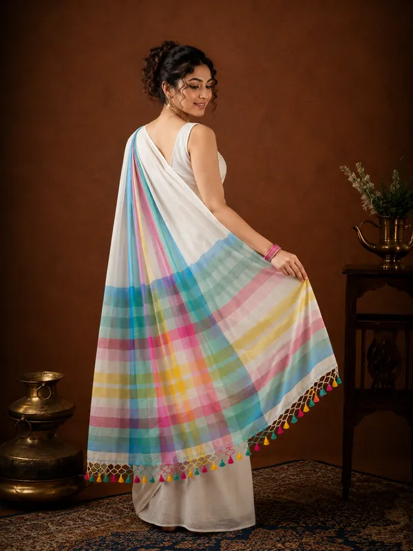 Niharika_Pure_Handloom_Gentle_Mul_Cotton_Saree