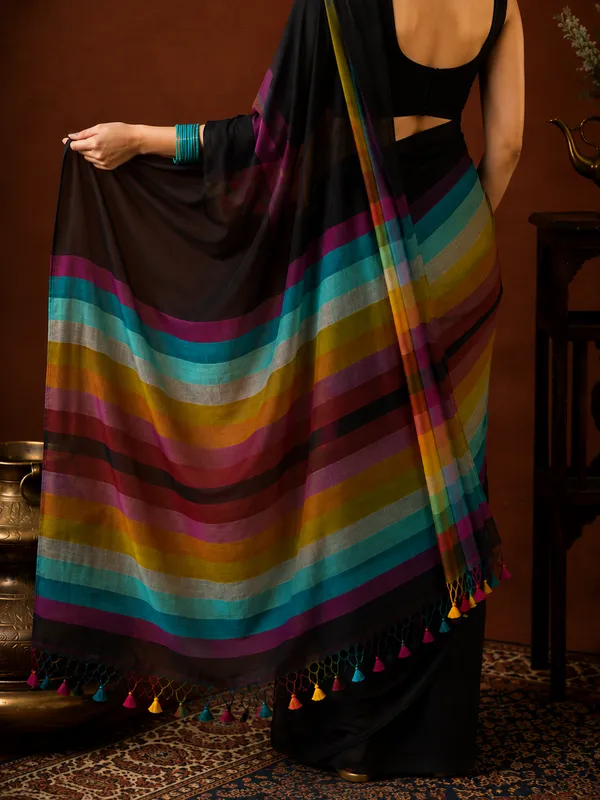 Niharika_Pure_Handloom_Bold_Mul_Cotton_Saree