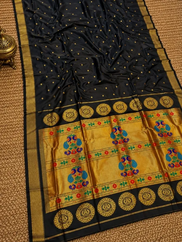 Rajdhara_Handloom_Paithani_Silk_Saree_Classic_Black