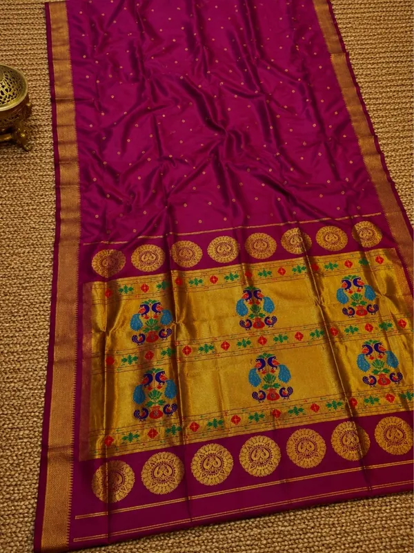 Rajdhara_Handloom_Paithani_Silk_Saree_Deep_Magenta