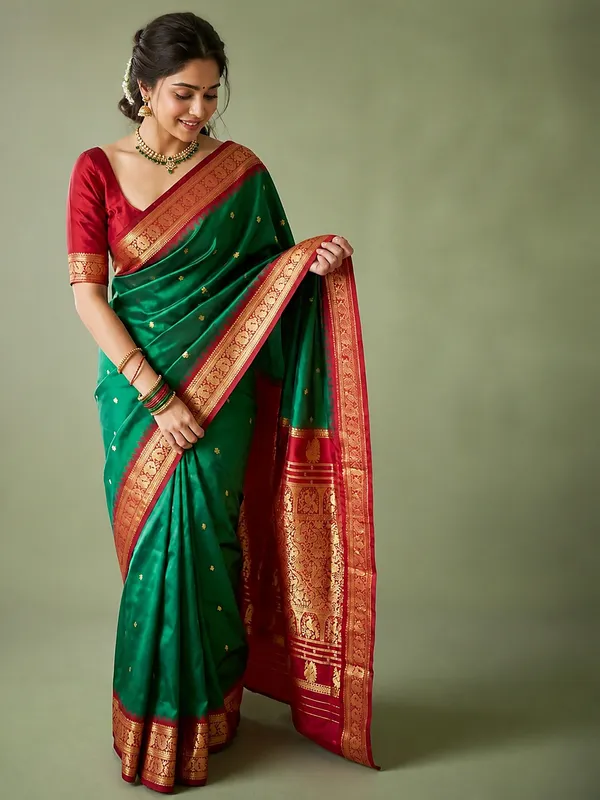 Saanjh_Paithani_Silk_Peacock_Handloom_Saree_Emerald_Green