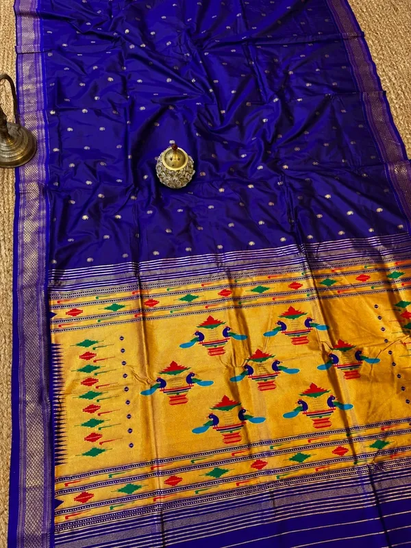 Mayuri_Double_Pallu_Paithani_Silk_Saree_Royal_Blue