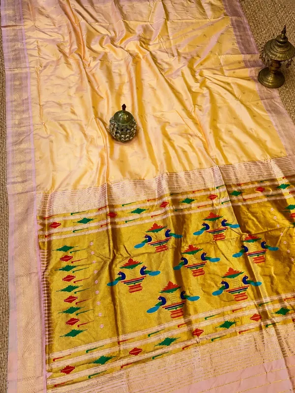 Mayuri_Double_Pallu_Paithani_Silk_Saree_Soft_Peach