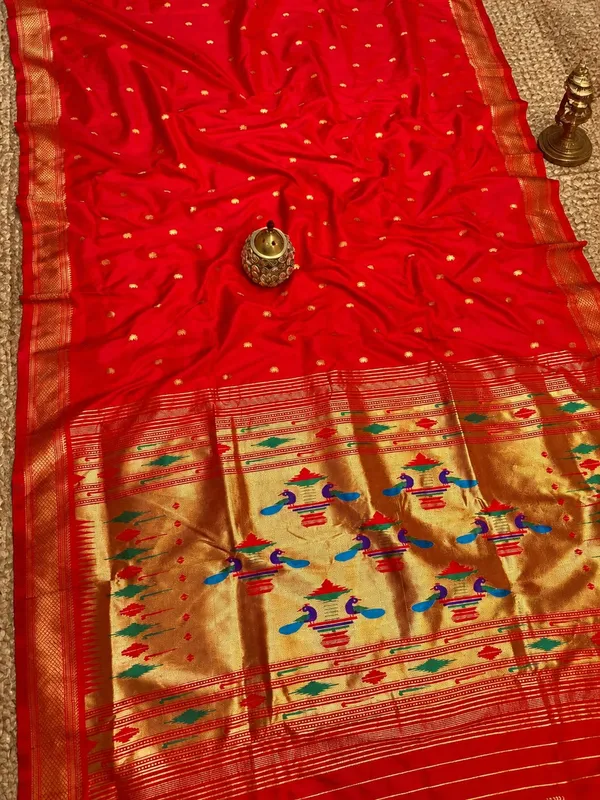 Mayuri_Double_Pallu_Paithani_Silk_Saree_Crimson_Red