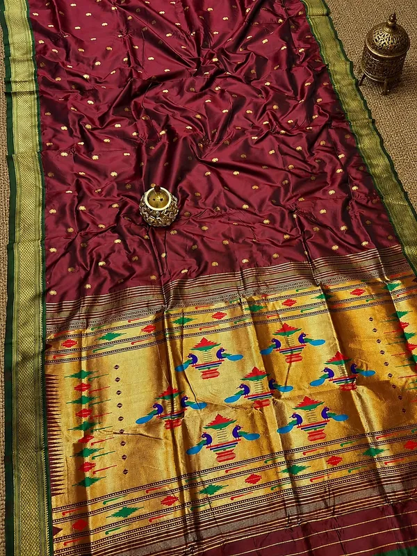 Rajshree_Double_Pallu_Paithani_Silk_Saree_Burgundy