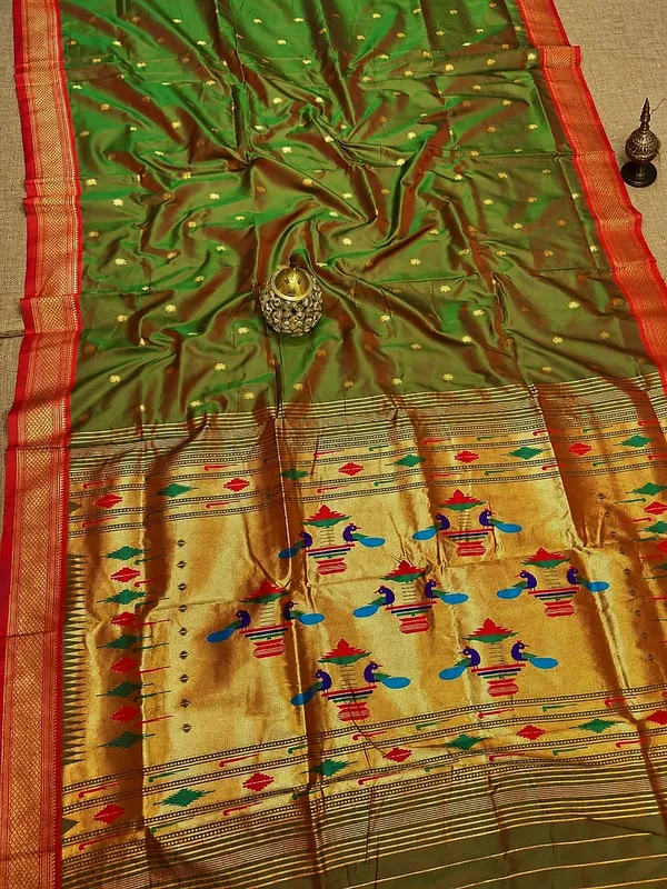 Rajshree_Double_Pallu_Paithani_Silk_Saree_Olive_Green