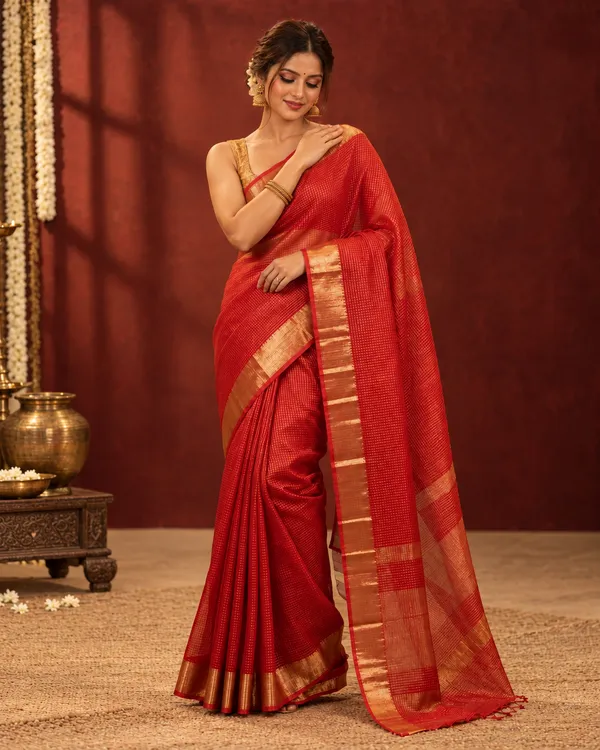 Sindoori_Pure_Maheshwari_Zari_Checks_Saree_Vibrant_Red