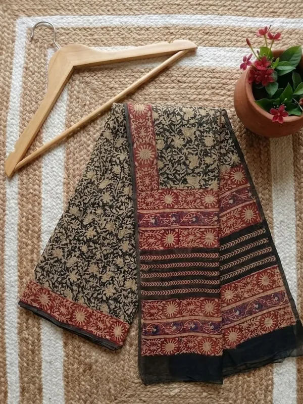 Rangmaati_Kota_Doria_Hand_Block_Print_Chic_Saree