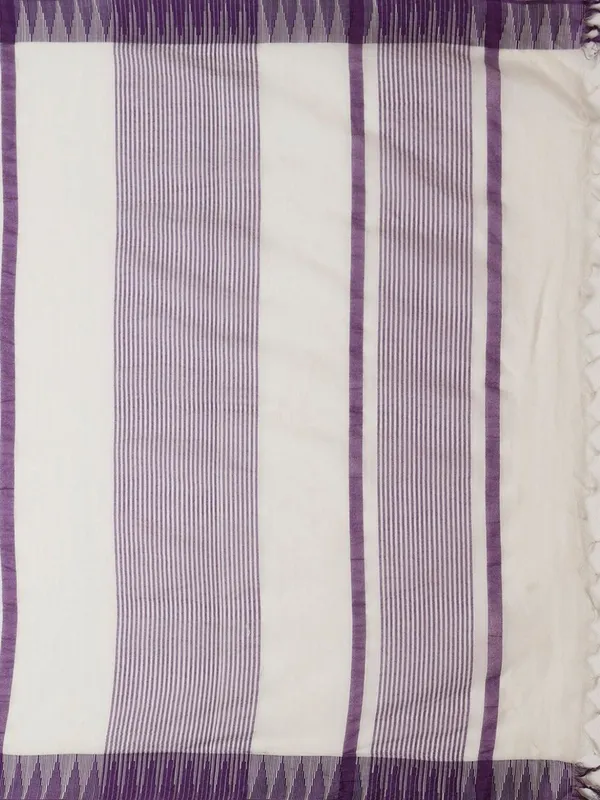 Prakriti_Kora_Silk_Embroidered_Saree_White_&_Blue