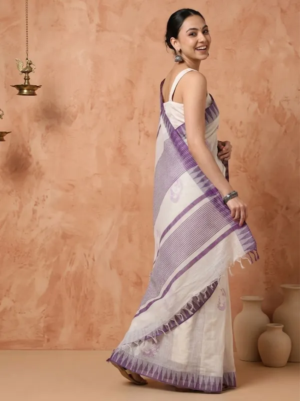 Prakriti_Kora_Silk_Embroidered_Saree_White_&_Blue