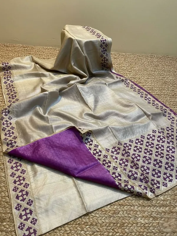 Mridini_Silkmark_Tussar_Silk_Embroidery_Saree_Warm_Beige