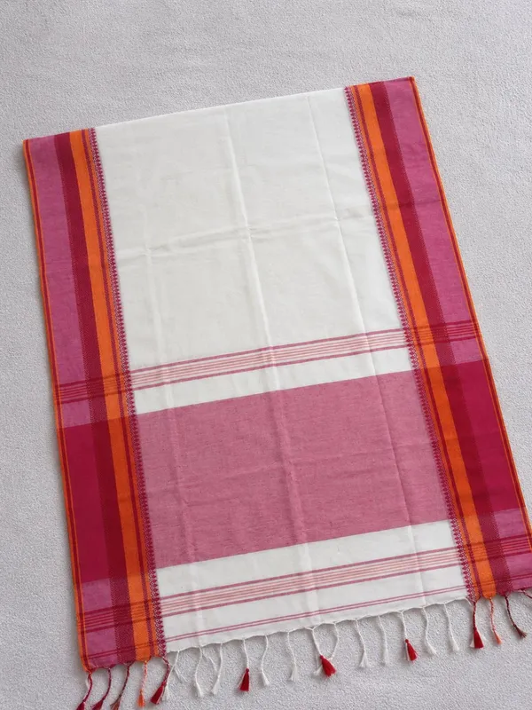 Kinara_Pure_Handloom_Cotton_Saree_Red_&_White