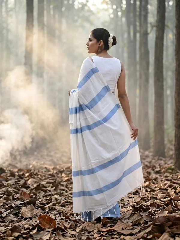 Earthloom_Handdyed_Khadi_Cotton_Saree_White_&_Blue