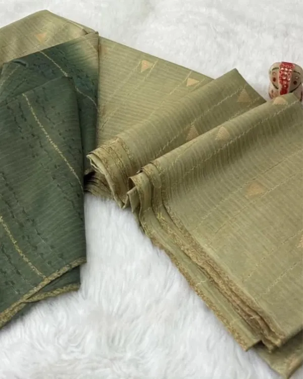 Trikon_Katha_Kota_Silk_Olive_Green_Jacquard_Saree