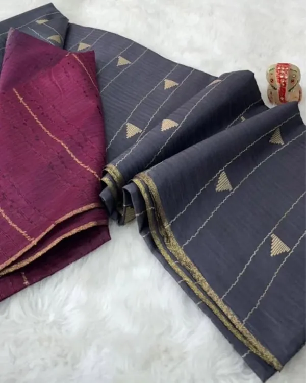 Trikon_Katha_Kota_Silk_Coal_Gray_Jacquard_Saree