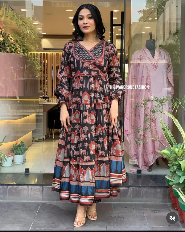 Black_Cotton_Anarkali_Kurta_Set_For_Women