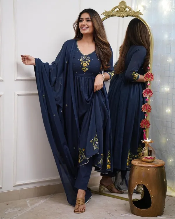 Dark_Blue_Anarkali_Pant_Dupatta_Set_For_Women