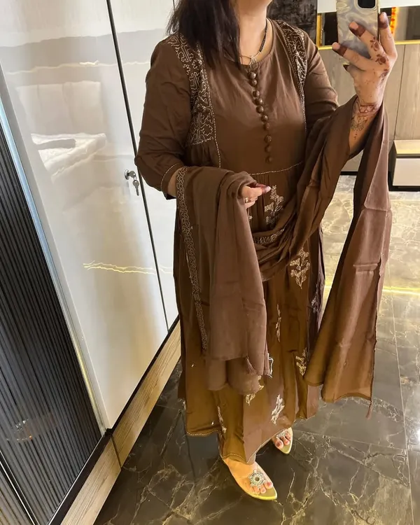 Brown_Cotton_Kurti_Pant_With_Dupatta_Set