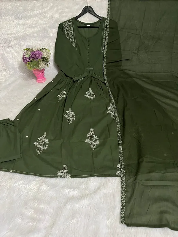 Green_Cotton_Kurti_Pant_With_Dupatta_Set
