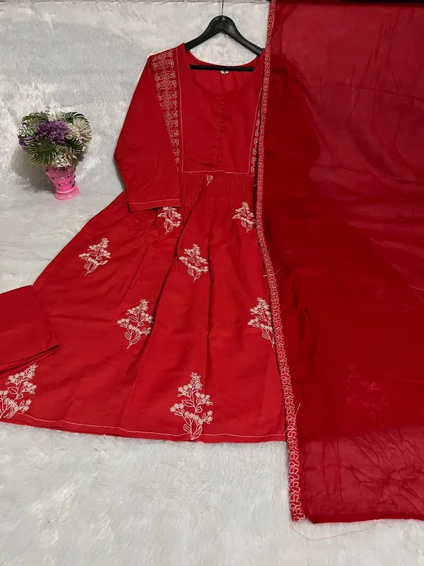 Red_Cotton_Kurti_Pant_With_Dupatta_Set