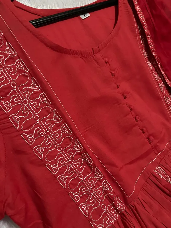Red_Cotton_Kurti_Pant_With_Dupatta_Set
