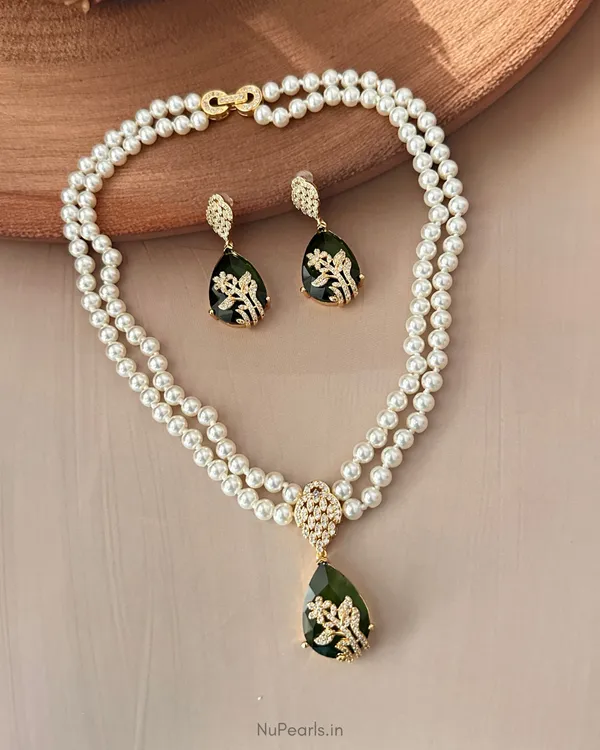 Green_Elva_AD_Pearl_3D_Necklace_With_AD_Back_Clasp_&_Matching_Earrings_|18K_Gold_Plated