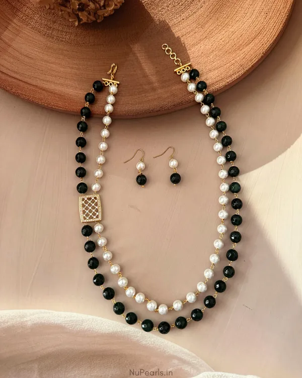 Green_Stone_&_Pearl_Double_Layer_Mala_With_AD_Brooch