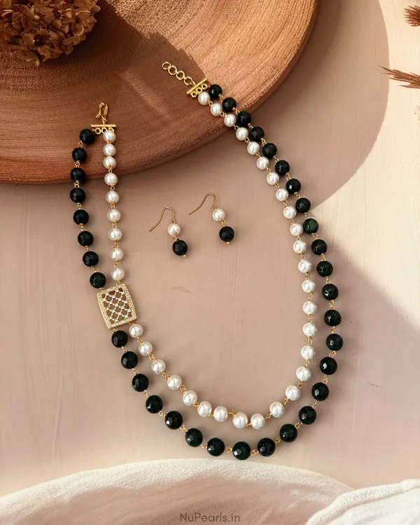 Green_Stone_&_Pearl_Double_Layer_Mala_With_AD_Brooch