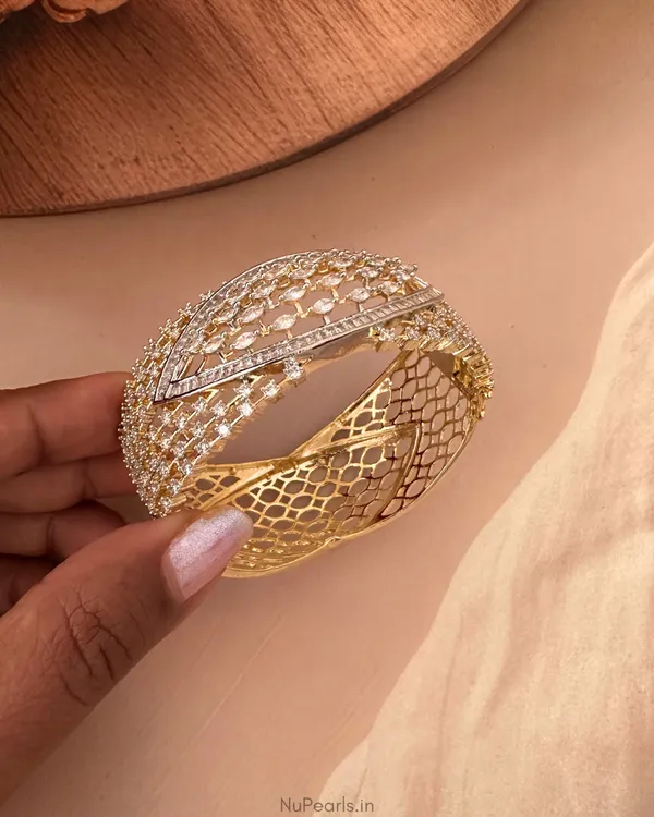 Ina_Gold-Silver_Dual_Tone_Statement_Premium_CZ_Openable_Kada_Bracelet