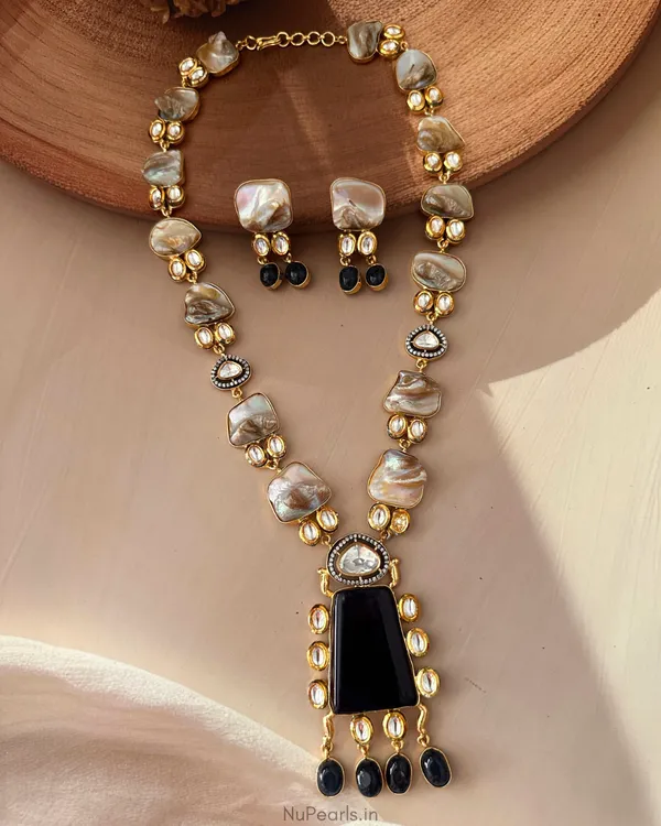 Jheel_Black_Stone,_Mother_Of_Pearl_&_Kundan_Long_Pendant_Set|18K_Handmade_Necklace