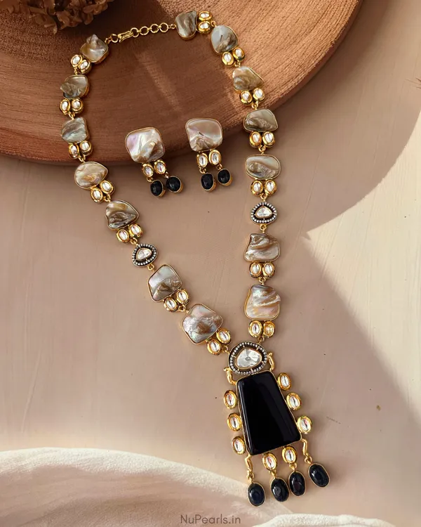 Jheel_Black_Stone,_Mother_Of_Pearl_&_Kundan_Long_Pendant_Set|18K_Handmade_Necklace
