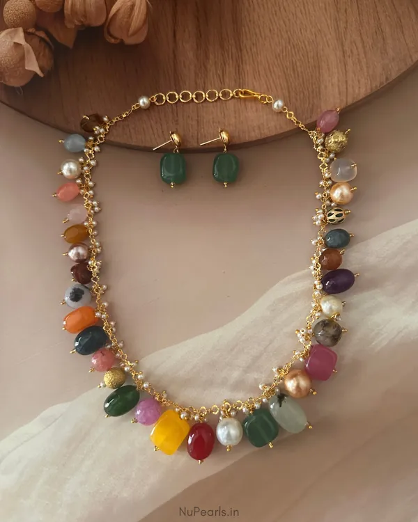 Laya_Multicolour_Handmade_Flexible_Beaded_Necklace_Set_(Random_Bead_Arrangement)