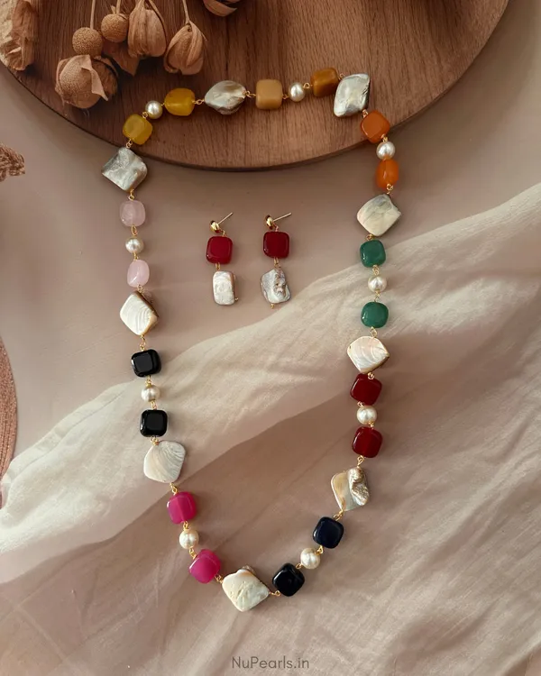 Multi_Suhi_Mother_Of_Pearl_&_Agate_Long_Mala_With_Earrings