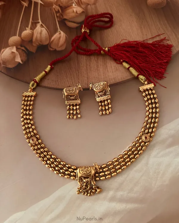 Nandi_Antique_Gold_Four_Strand_Gold_Beaded_Necklace_Set_In_Premium_Polish